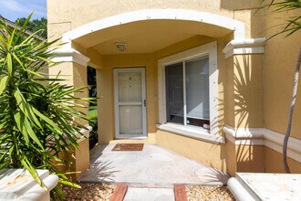 1011 Arezzo Cir in Boynton Beach, FL - Building Photo - Building Photo
