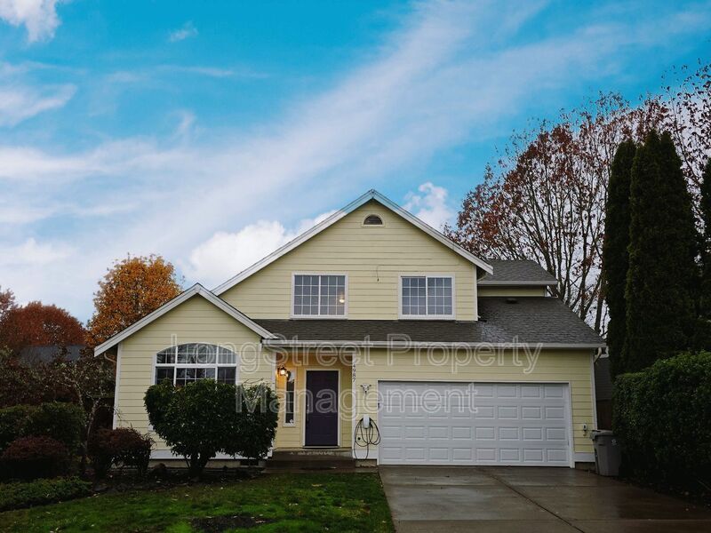 4987 SW Roseberry St in Corvallis, OR - Building Photo