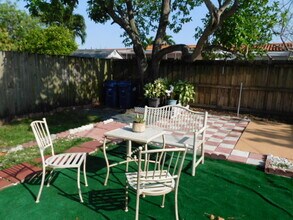 11255 SW 7th St in Miami, FL - Building Photo - Building Photo