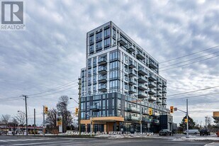 7439 Kingston Rd in Toronto, ON - Building Photo