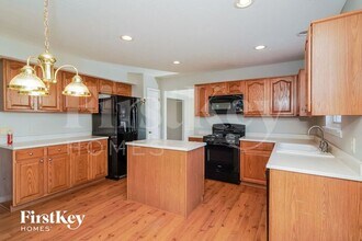 694 Morgan Way in Greenwood, IN - Building Photo - Building Photo