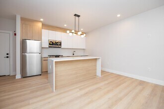 6710 Park Ave in Guttenberg, NJ - Building Photo - Building Photo