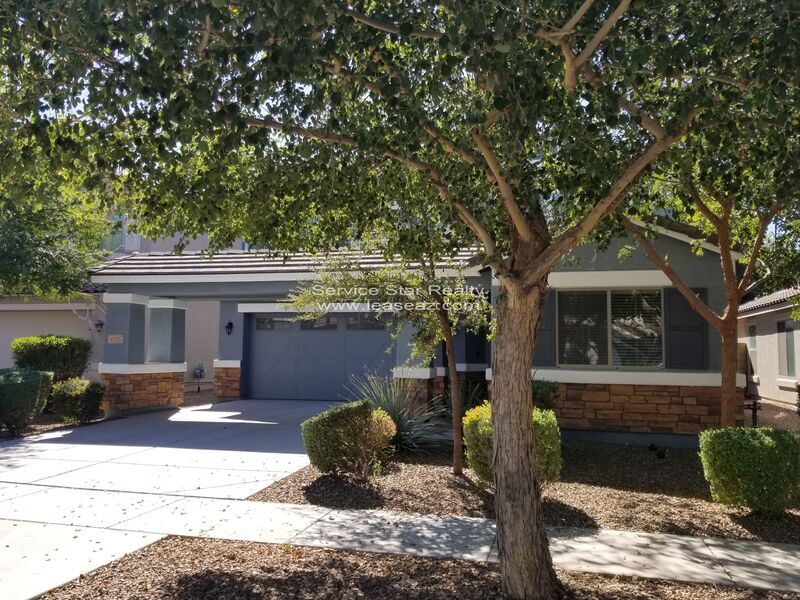 4195 E Bonanza Rd in Gilbert, AZ - Building Photo