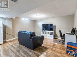34 Niagara Pl in Brampton, ON - Building Photo - Building Photo