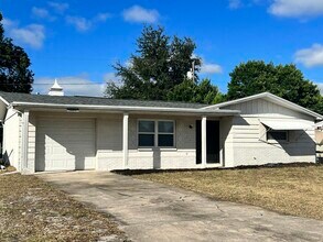 4313 Oak Bluff Ave in Holiday, FL - Building Photo - Building Photo