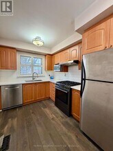 12 Sweetland Rd in Toronto, ON - Building Photo - Building Photo