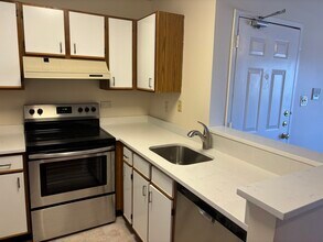 1905 N Hicks Rd in Palatine, IL - Building Photo - Building Photo