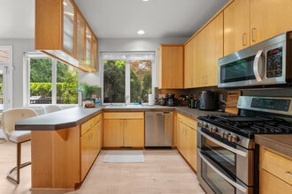 3019 NW Montara Loop in Portland, OR - Building Photo - Building Photo