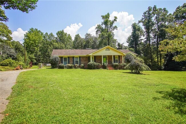 2173 Holly Ct in Cumming, GA - Building Photo - Building Photo