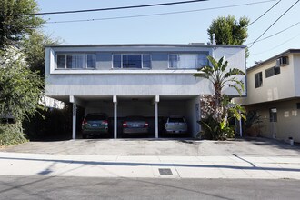 13527 Rye St in Sherman Oaks, CA - Building Photo - Building Photo