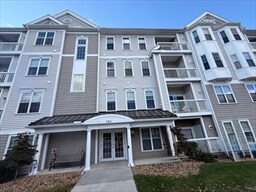 107 Clocktower Dr, Unit 107 Clocktower in Waltham, MA - Foto de edificio - Building Photo