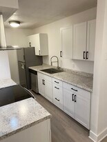 5062 Amy Dr in Portage, MI - Building Photo