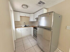 5543 Silver Spur Dr in Holiday, FL - Building Photo - Building Photo