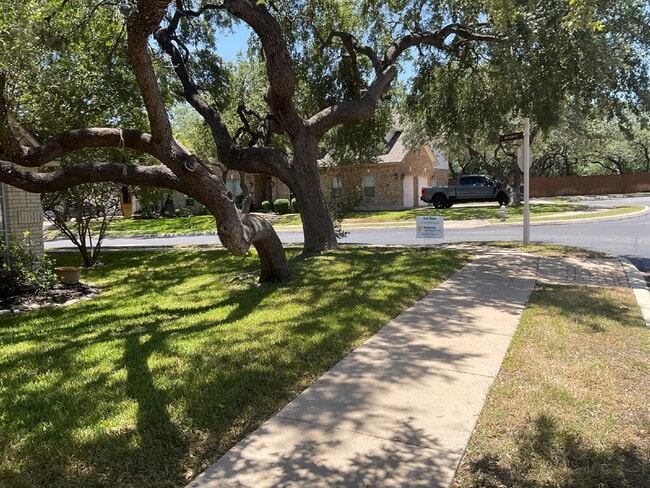 9610 Rocksprings St in San Antonio, TX - Building Photo - Building Photo