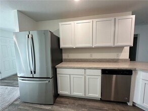 1705 NE 33rd Ln in Cape Coral, FL - Building Photo - Building Photo