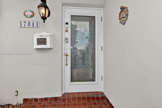 17841 NW 84th Ct in Hialeah, FL - Building Photo - Building Photo