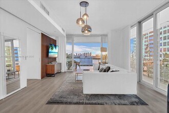 1300 Monad Ter in Miami Beach, FL - Building Photo - Building Photo