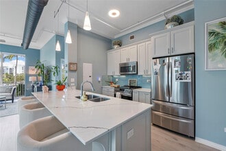 313 NE 2nd St in Fort Lauderdale, FL - Building Photo - Building Photo