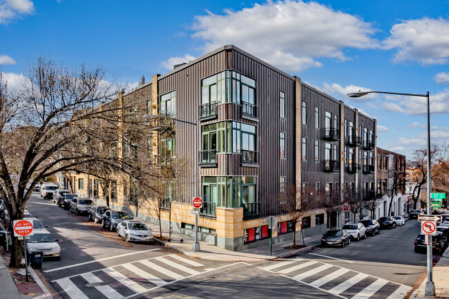 1700 Kalorama Rd NW in Washington, DC - Building Photo - Building Photo