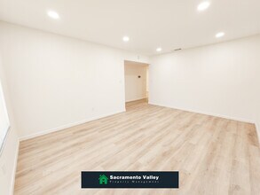 7692 Rotherton Way in Sacramento, CA - Building Photo - Building Photo