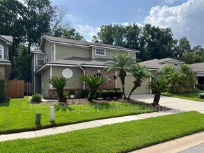 1605 Slash Pine Pl in Oviedo, FL - Building Photo - Building Photo