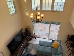 4908 SW 151st Ave in Davie, FL - Foto de edificio - Building Photo