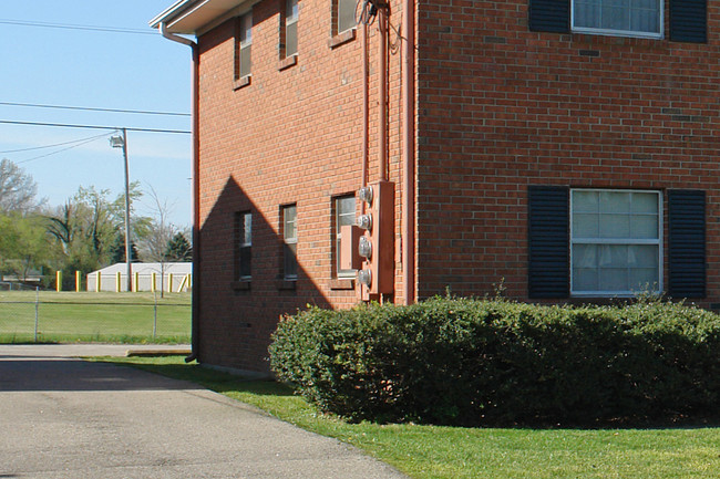 4212 Foreman Ln in Louisville, KY - Foto de edificio - Building Photo