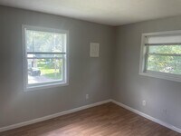 250 Herndon St photo'