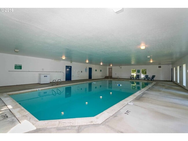 200 SW Florence Ave, Unit G 9 in Gresham, OR - Building Photo - Building Photo