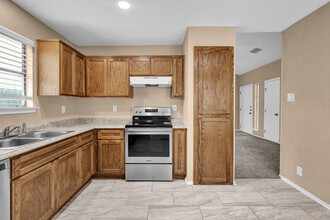 9626 Sugar Hill Dr in Austin, TX - Foto de edificio - Building Photo