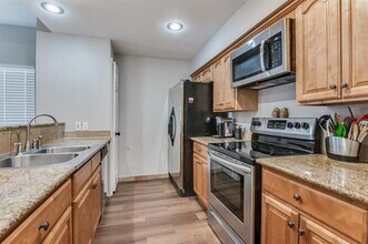 552 Josephine St in Dallas, TX - Building Photo - Building Photo