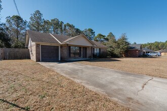 1719 Ashton Dr in Hinesville, GA - Building Photo - Building Photo