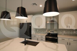 18032 W Elizabeth Ave in Goodyear, AZ - Building Photo - Building Photo