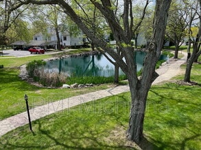 18120 N Stoneridge Dr in South Bend, IN - Building Photo - Building Photo