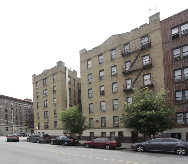 85-87 Vermilyea Ave in New York, NY - Building Photo - Building Photo