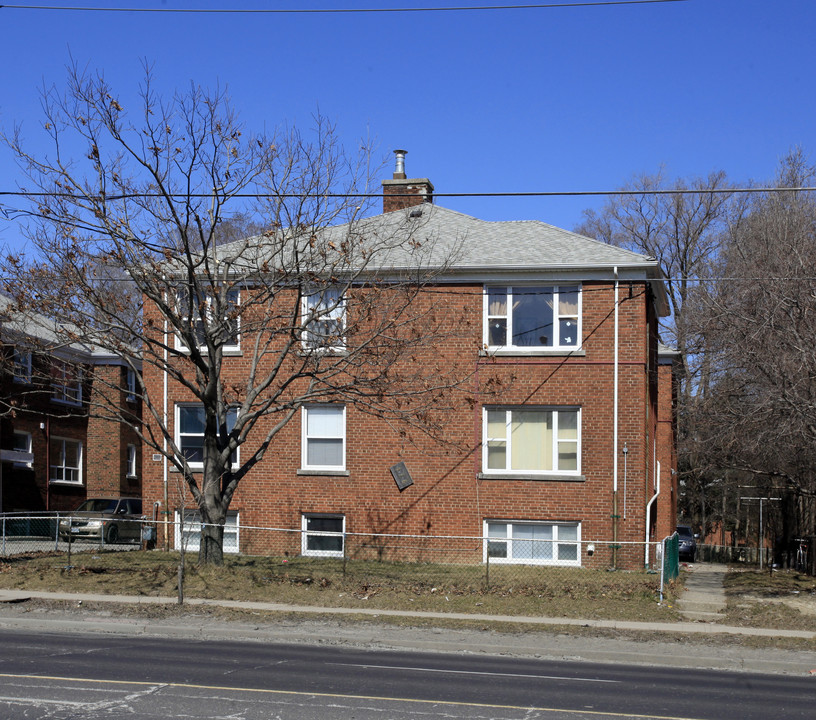 436 Wilson Heights Blvd in Toronto, ON - Building Photo