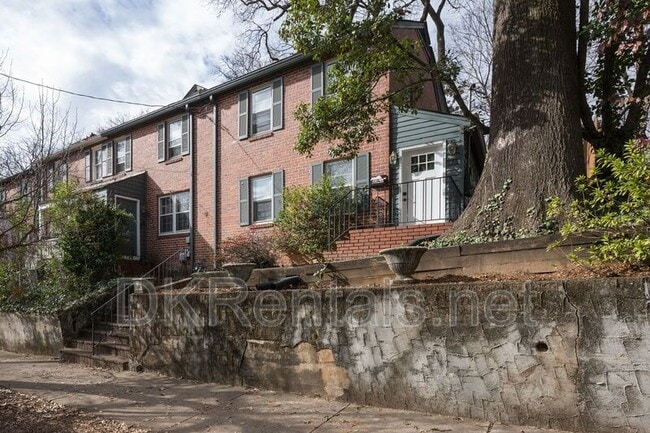 876 Argonne Ave NE in Atlanta, GA - Building Photo - Building Photo