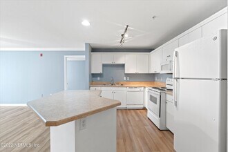 3591 Kernan Blvd S in Jacksonville, FL - Building Photo - Building Photo