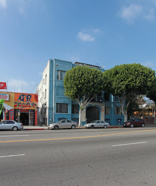 1237 S Alvarado St Apartments in Los Angeles, CA - Building Photo - Building Photo