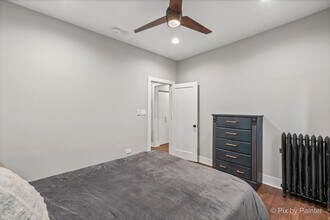 1057 W Columbia Ave-Unit -2E in Chicago, IL - Building Photo - Building Photo