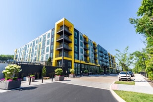 J Veridian At Upper Dublin in Fort Washington, PA - Building Photo