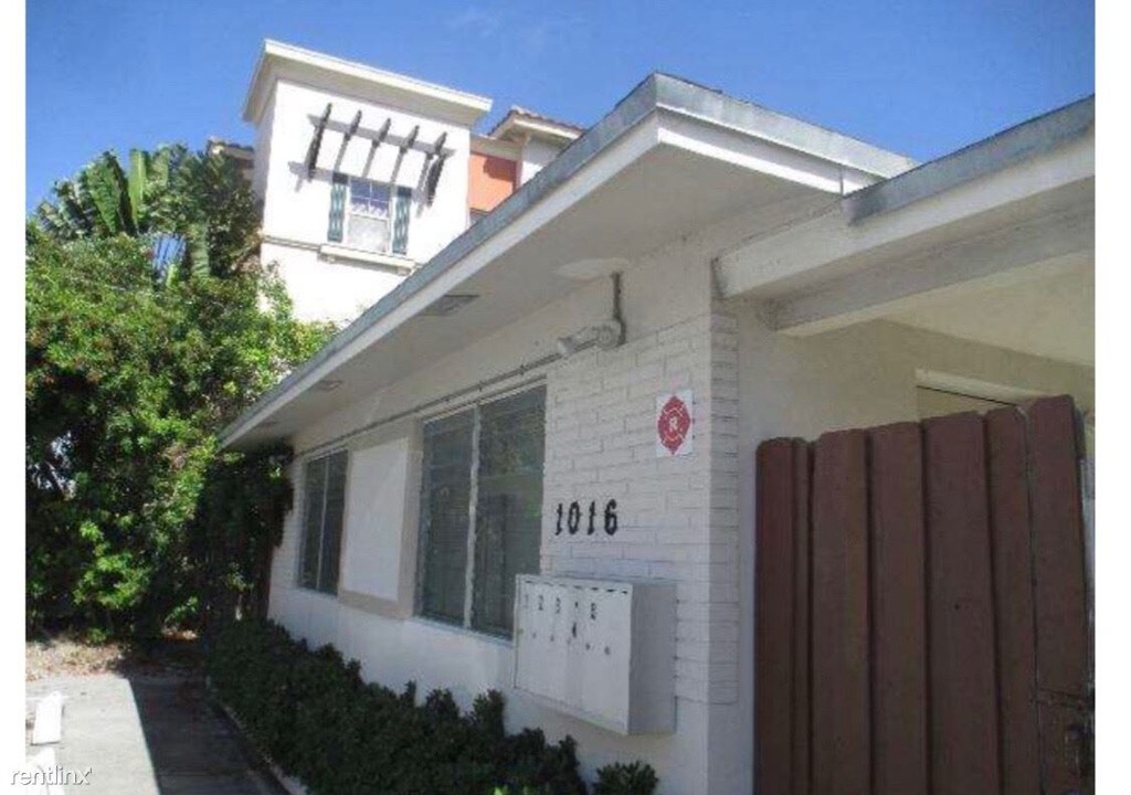 1016 NE 17th Ave in Fort Lauderdale, FL - Building Photo