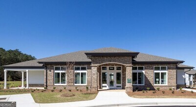1900 Vernon St, Unit A1 in Lagrange, GA - Building Photo - Building Photo