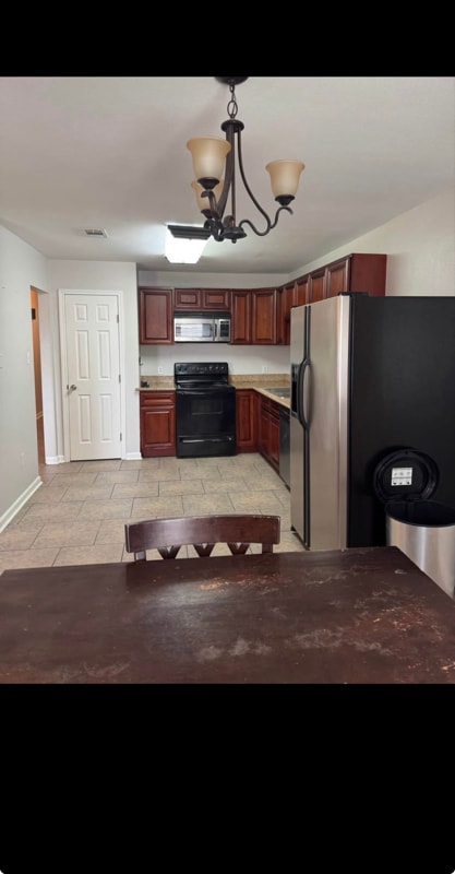 2891 Hickorybrook Dr in Gretna, LA - Foto de edificio - Building Photo