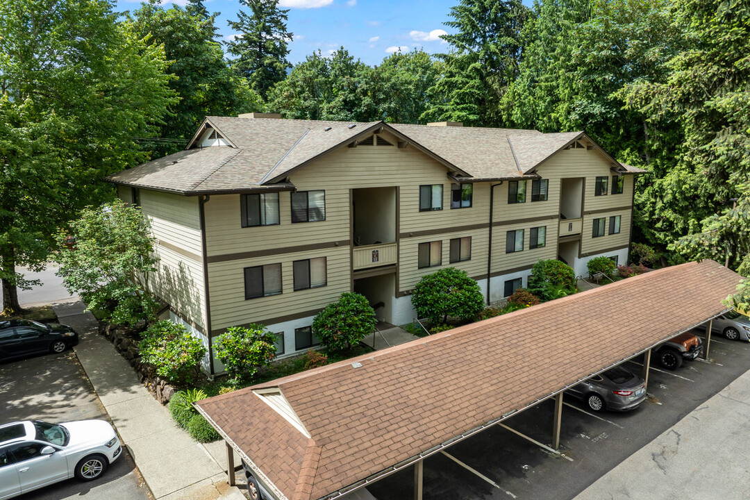 222 NE Dogwood St in Issaquah, WA - Foto de edificio