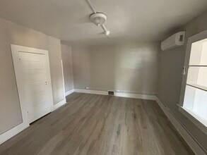 14 E 6th Ave in Hutchinson, KS - Foto de edificio - Building Photo