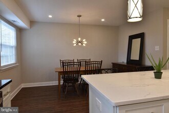 140 Denbigh Terrace in West Chester, PA - Building Photo - Building Photo