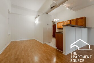 1844 W Henderson St, Unit 1844 in Chicago, IL - Building Photo - Building Photo