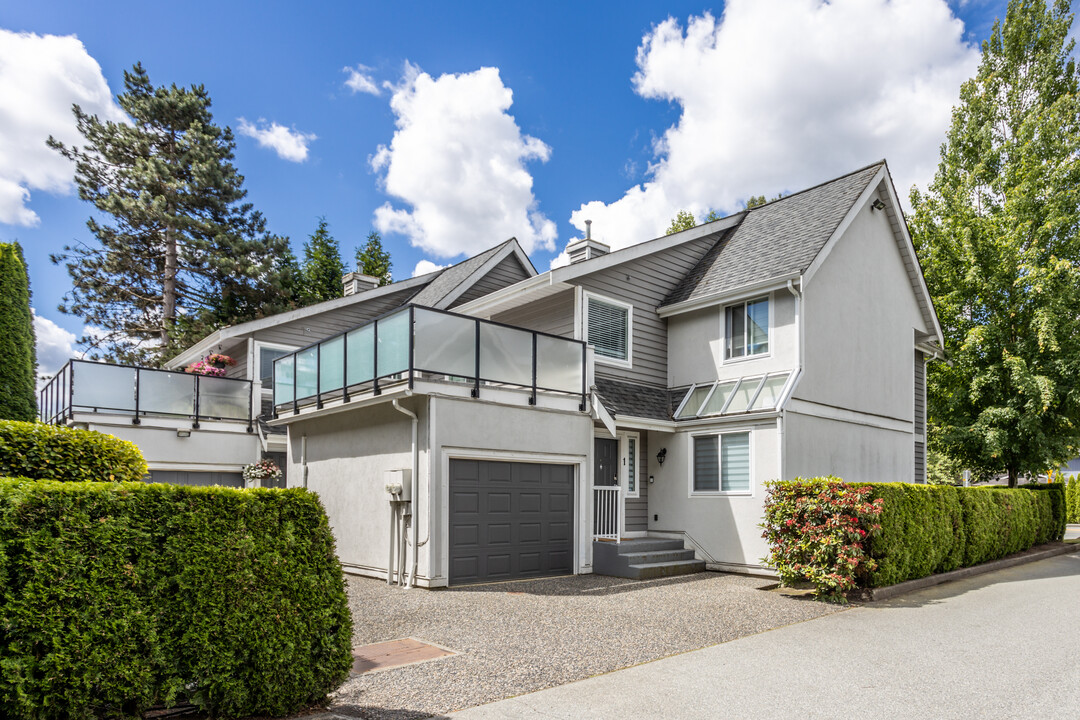 Creekside Estates in Coquitlam, BC - Building Photo