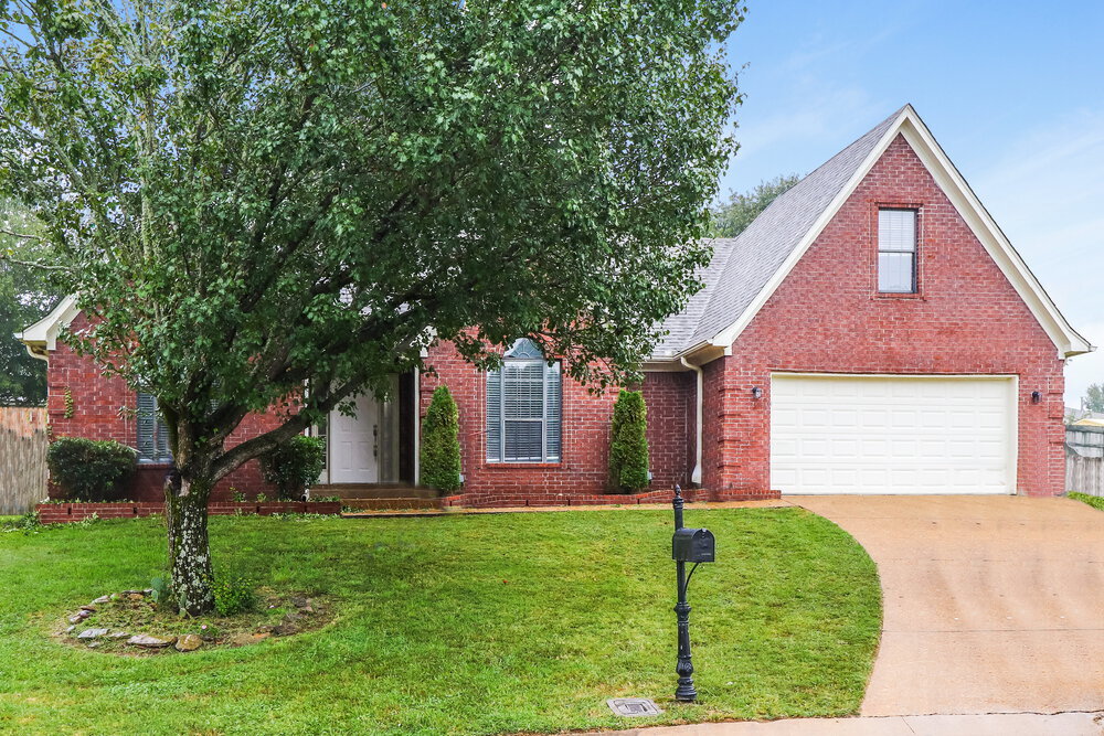 25 Bluffwood Cove in Oakland, TN - Building Photo